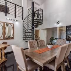 Upmarket Sandton apartment