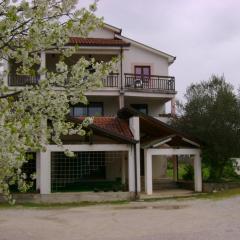 Guest House Robi