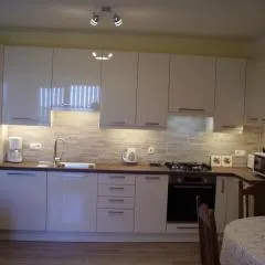 Water view brand new Apartment, short stroll to beach, peaceful!