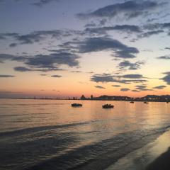 Near-Sea Apartments BM