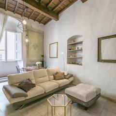 Historical stone house, in the amazing centre of Florence!