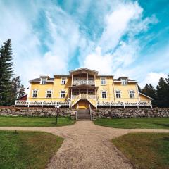 Karolineburg Manor House Hotel