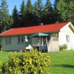 Two-Bedroom Holiday home in Håcksvik 2