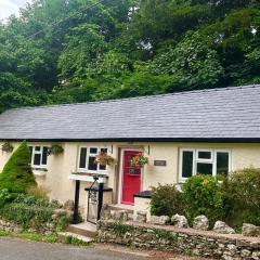 Hampsfell Cottage, quaint and comfy by the Lake District