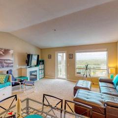 Top Floor - All The Views - 2 Bed 2 Bath Apartment in Westport