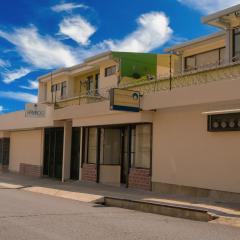 Hotel Bamboo Aeropuerto