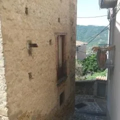 Monolocale in via San Sebastiano Ficarra