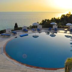 Agios Gordios Beach Holiday Apartments with pool maria