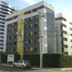 Apê 303 no Ed. Portal do Amazonas, B Universitário