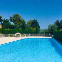 Oasis Méditerranéen Piscine & Parking Calme absolu