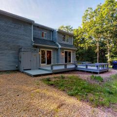 3 Bed 2 Bath Vacation home in West Tisbury