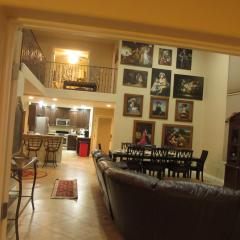 Super Large Art Museum in Downtown Scottsdale