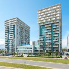 Beautiful Seaside View Apartments - 4 Oceans Premium