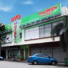 OYO 479 The Green Hotel