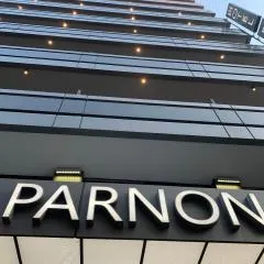 파논 호텔(Parnon Hotel)