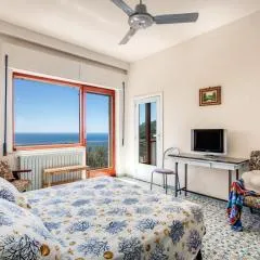 GECA'S House - Panoramic sea view studio