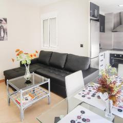 Awesome Apartment In Alicante With 3 Bedrooms And Wifi