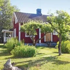 Awesome Home In Sjötorp With Wifi