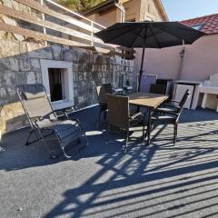 Explore old town and all the beauties in Omiš staying at Apartment Olmissum