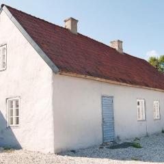 Gorgeous Home In Klintehamn With Kitchen