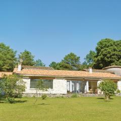 Beautiful Home In Sers With 4 Bedrooms, Wifi And Private Swimming Pool