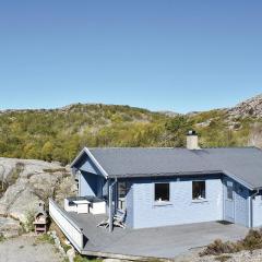 Nice Home In Lindesnes With Kitchen