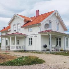 Awesome Home In Gnosj With Kitchen