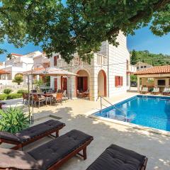 Stunning Home In Zaton Veliki With 5 Bedrooms, Wifi And Outdoor Swimming Pool