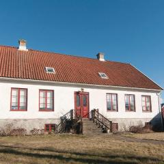 Gorgeous Apartment In Hemse With Kitchen