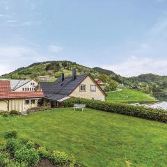 5 Bedroom Lovely Home In Seim