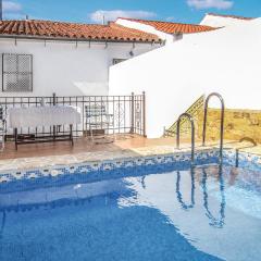 Nice Home In Villaviciosa De Cordob With 4 Bedrooms, Wifi And Outdoor Swimming Pool