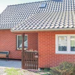 2 Bedroom Awesome Home In Zingst
