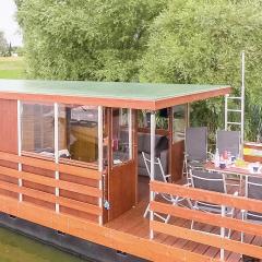 Awesome Ship-boat In Neustrelitz With 2 Bedrooms And Wifi