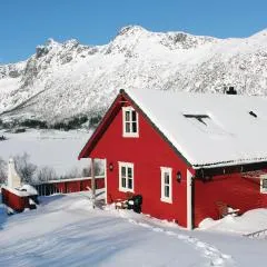 4 Bedroom Lovely Home In Svolvr