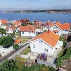 Cozy Home In Bovallstrand With House Sea View