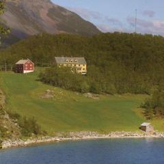 Beautiful Home In Korsfjorden With House A Mountain View