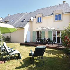 Awesome Home In Port-en-bessin-huppain With 4 Bedrooms And Wifi