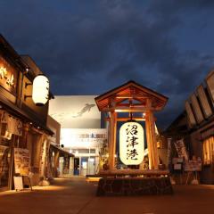 Minato Oasis Numazu / 沼津観光の中心、伊豆観光の拠点に好立地！沼津港に位置し交通・飲食・コンビニ等至便です！