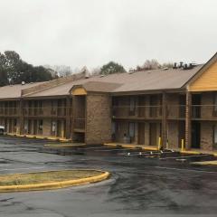 Days Inn by Wyndham King-Winston Salem Area