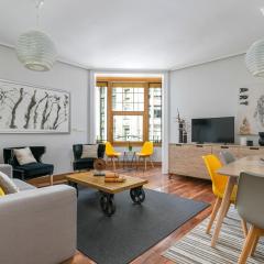 Gran Via 3 by Forever Rentals