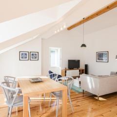 FLH Amazing View Bright Flat