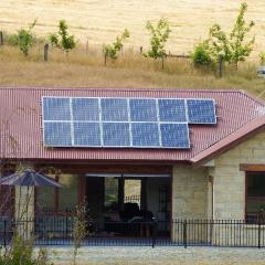 Mahana Farm Cottage