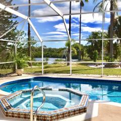 Luxury Home Heated Pool Spa Fishing pier Wifi