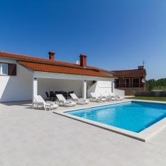Lovely VILLA Piljan with a private swimming POOL