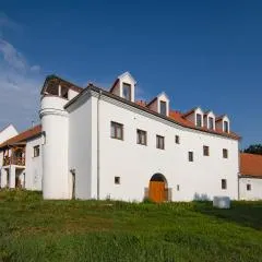 Residence Tvrz Skočice