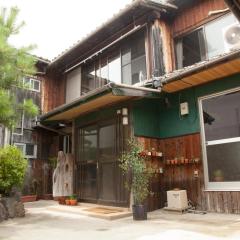 Guest House tokonoma