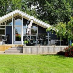 8 person holiday home in Juelsminde