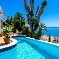 Stunning Beachclose Villa by Costarentals - Ref 03