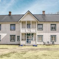 Beautiful Home In Tynset With Kitchen