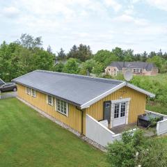 Beautiful Home In Oksbl With 3 Bedrooms, Sauna And Wifi